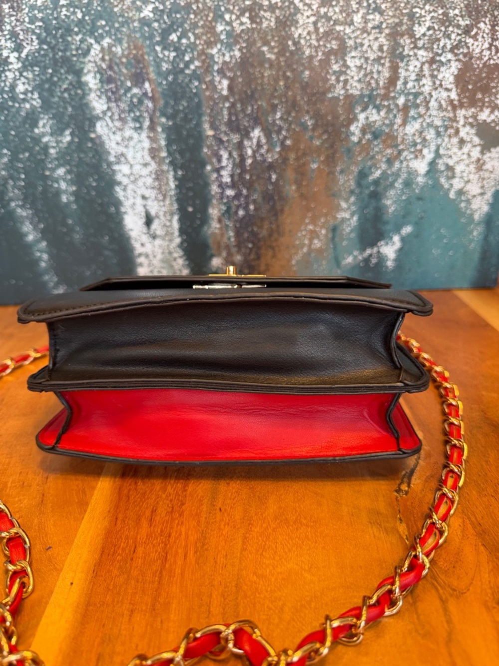 Badgley Mischka Barbiecore Pearl Handle Faux Leather Crossbody Black/Red (NWOT) - Picture 15 of 16